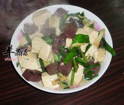 猪血豆腐