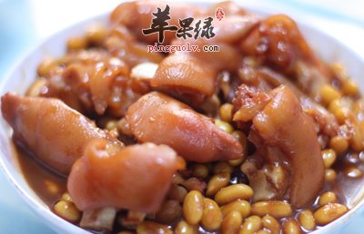 黄豆炖猪蹄