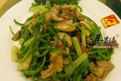 青椒炒鸭肉
