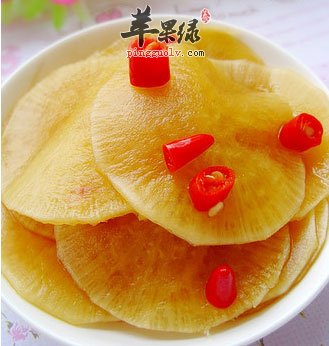 腌制的白萝卜片