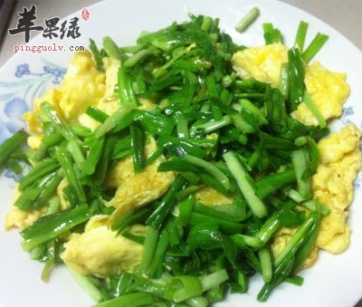 蒜苗炒鸡蛋