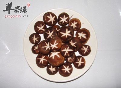 一盘香菇