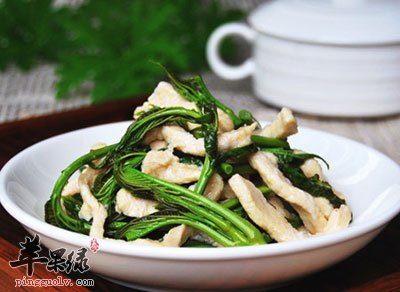香椿拌鸡丝