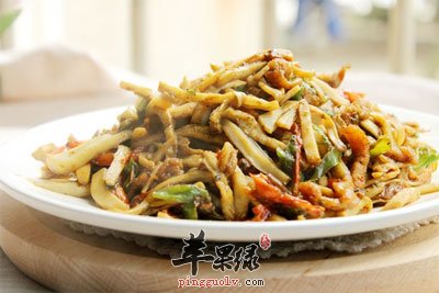 蘑菇炒肉丝.jpg
