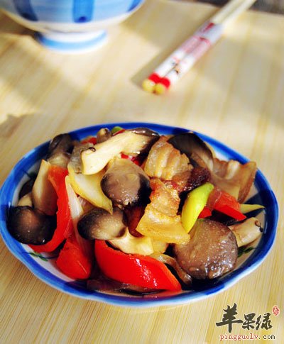 平菇炒肉