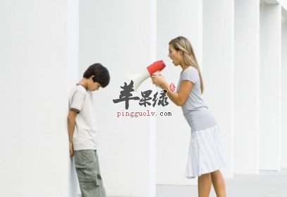 父母责骂孩子