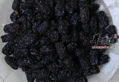 一盘子黑枣.jpg