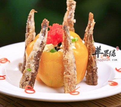 多春鱼豆腐盅