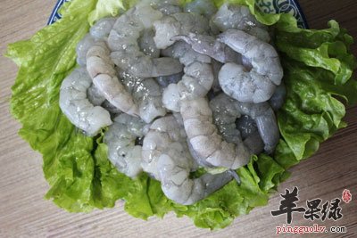 叶子上的虾仁
