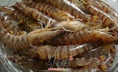 洗基围虾.jpg