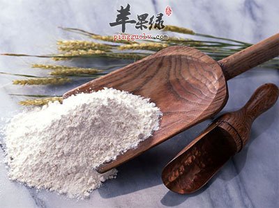 勺子里的面粉.jpg