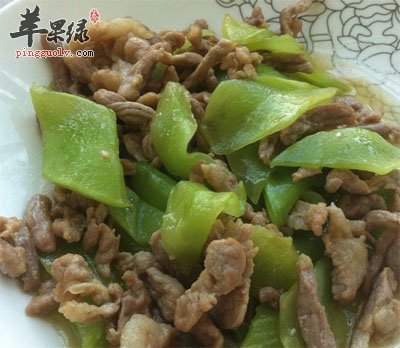 莴笋烧牛肉
