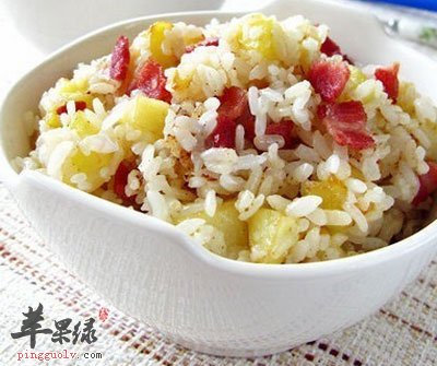 土豆培根炒饭