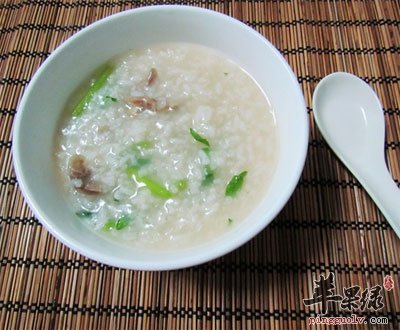 鸡胗粉粥