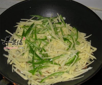土豆青椒丝