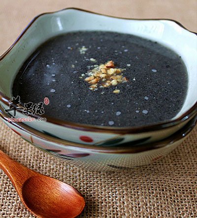 淮山药芝麻糊:滋阴补肾,益脾润肠