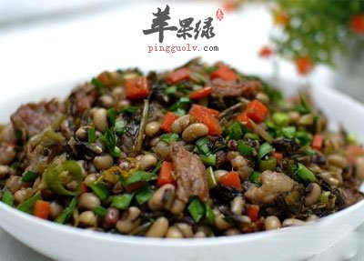 白豆酸菜炒肉.jpg