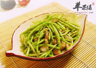 芦蒿炒肉丝.jpg