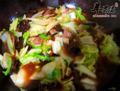 榛蘑炖白菜.jpg