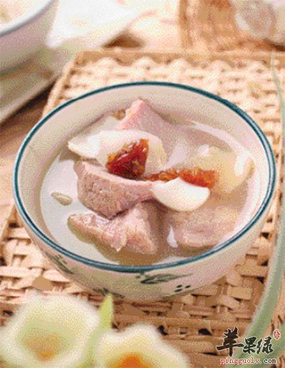 百合桂圆瘦肉汤
