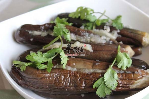 腌蒜茄子—保护皮肤适合春季食用