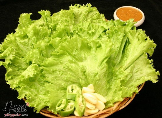 唛仔菜,莴仔菜,生菜的叶长倒卵形,密集成甘蓝状叶球,生菜可以生吃,也