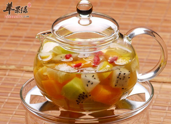 苹果绿 人群养生 孕妇水果茶是由不同的水果制作出来的,水果茶的作用
