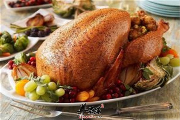 苹果绿 养生食谱火鸡大家都吃过的吧,是一种很常见的肉食,一般在外国
