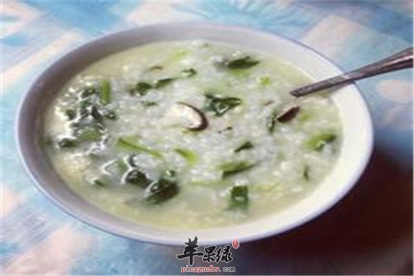 润肠通便的方法 香菇菠菜粥——润肠通便降血压