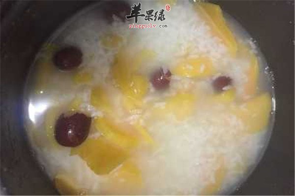 红薯大米红枣粥—润肠通便
