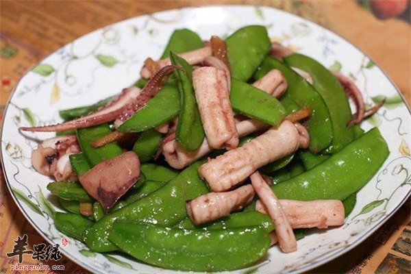 荷兰豆炒鲜鱿——补血养胃润肠通便