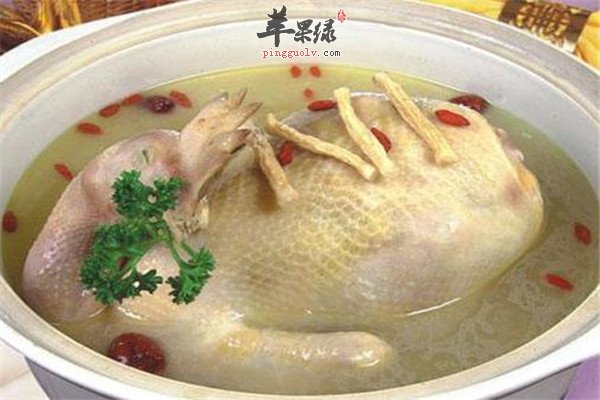 三七木耳乌鸡汤—活血通络降压