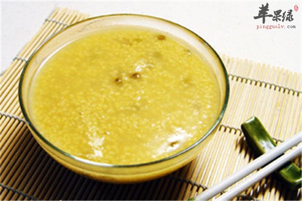 绿豆小米粥——清热去火消肿利尿