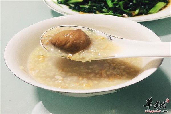 板栗小米燕麦粥1.jpg