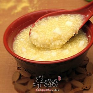 小米麦片粥—降低胆固醇滋阴养血