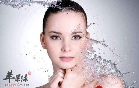 皮肤缺水干燥怎么办 注意解决的方法