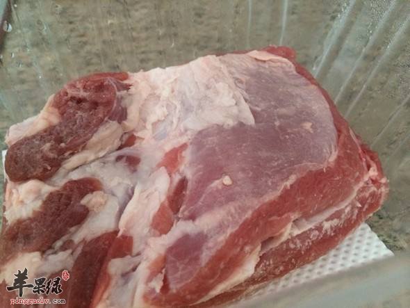 这四类乳酪不与猪肉一起v乳酪罗勒食物酱图片
