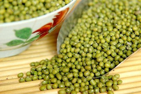 牛肉与绿豆可以同时食用吗?