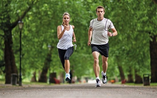 请问:跑步对身体有什么好处?慢跑和快跑哪种好?