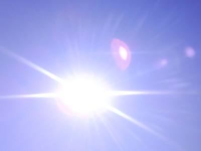 紫外线是太阳射至地球上不可见的光线,如果长期的被紫外线照射会导致