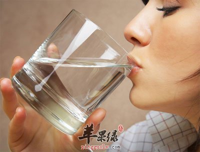 多喝白开水