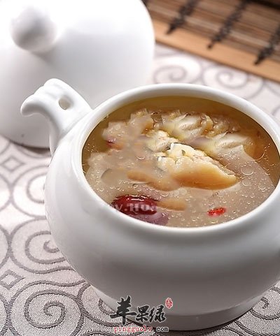 党参黄芪炖鸡,常食能使身体强壮