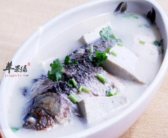 鲫鱼豆腐汤.jpg