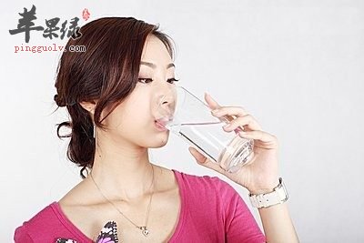 喝错水等于慢性自杀 健康饮水要
