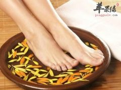 干艾叶泡脚的功效有哪些——祛虚火寒火