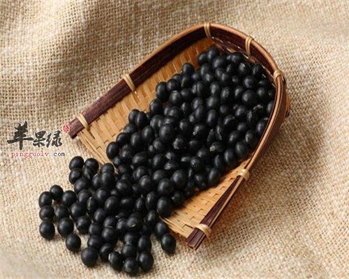 男人多吃黑豆补肾又健康