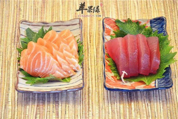 金枪鱼和三文鱼是一样的吗