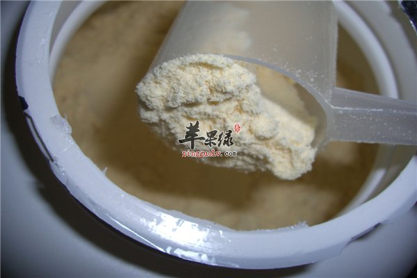 常喝蛋白粉营养丰富有好处也有坏处