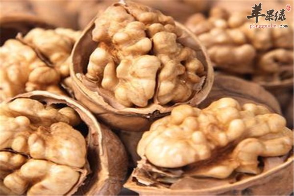 核桃像脑袋仁 美颜抗衰助心脏
