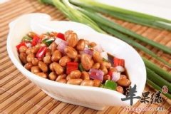 这些人吃了花生仁并不是好事